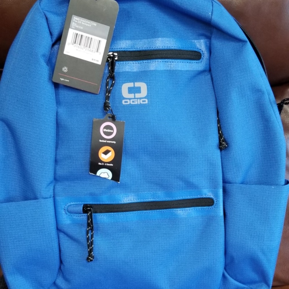 Ogio 18” Shadow Core Flux 220 NWT